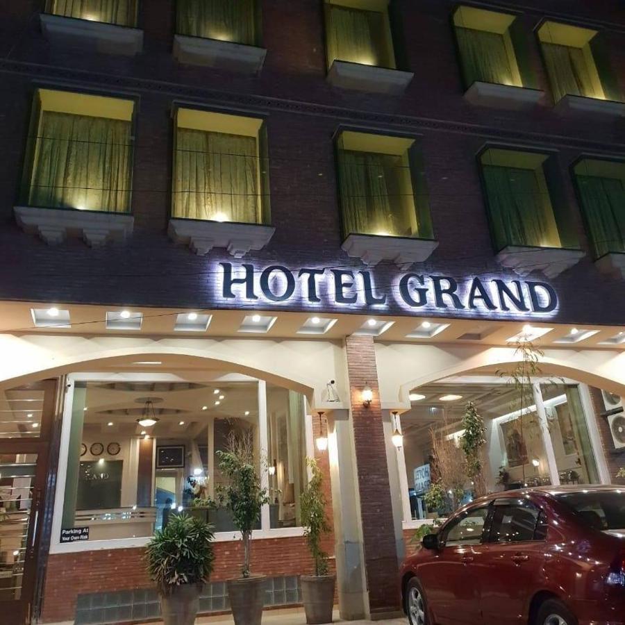 Hotel Grand ไฟซาลาบัด ภายนอก รูปภาพ