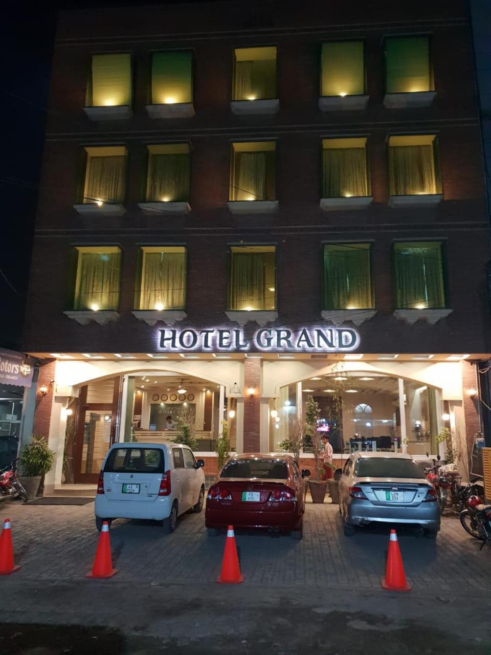 Hotel Grand ไฟซาลาบัด ภายนอก รูปภาพ